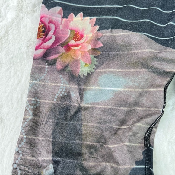 Teeki Hot Pants Leggings Love the Elephant Pattern Size Medium - Picture 14 of 16